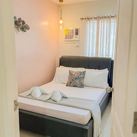 2 Bedroom And Studio Apartments With Private Pool And Gym In Vista Manors Verdant Puerto Princesa Exterior photo