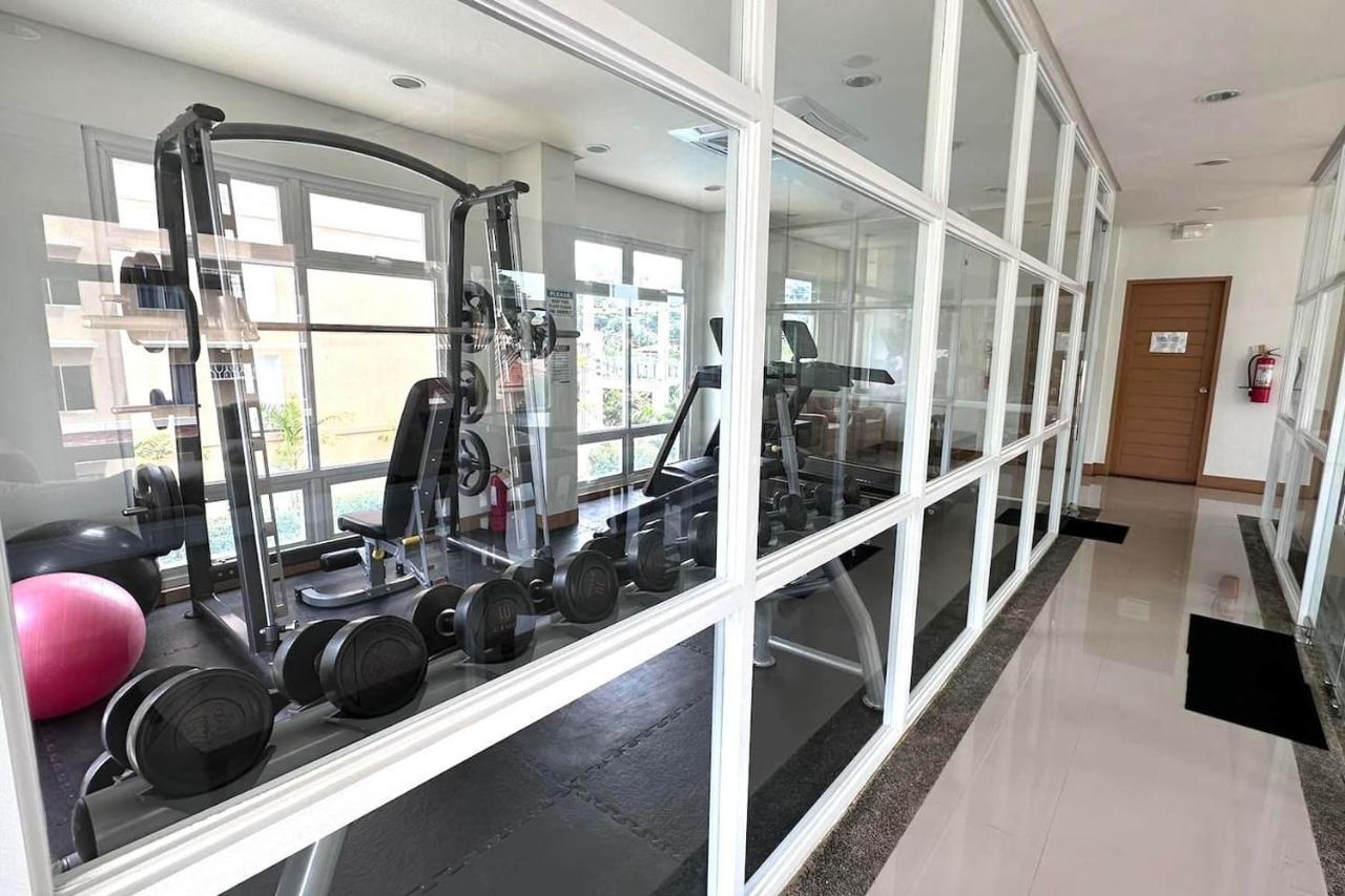 2 Bedroom And With Private Pool And Gym In Vista Manors Verdant