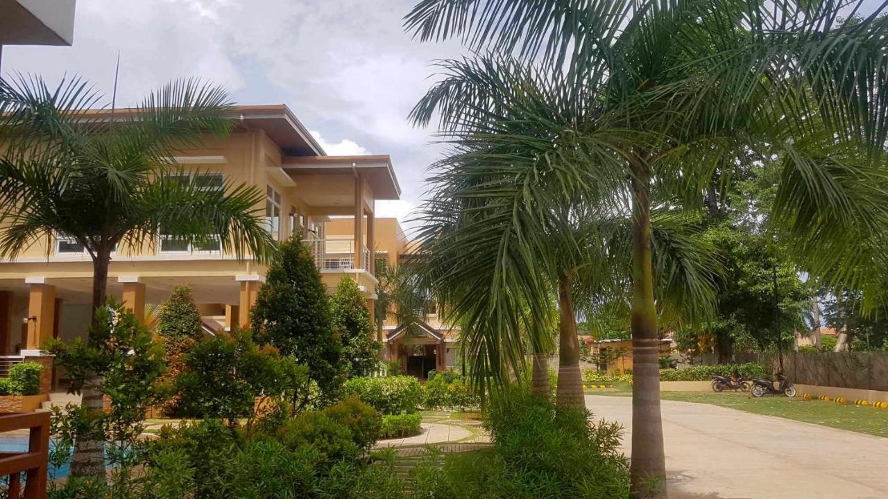 Apartment 2 Bedroom And With Private Pool And Gym In Vista Manors Verdant Puerto Princesa