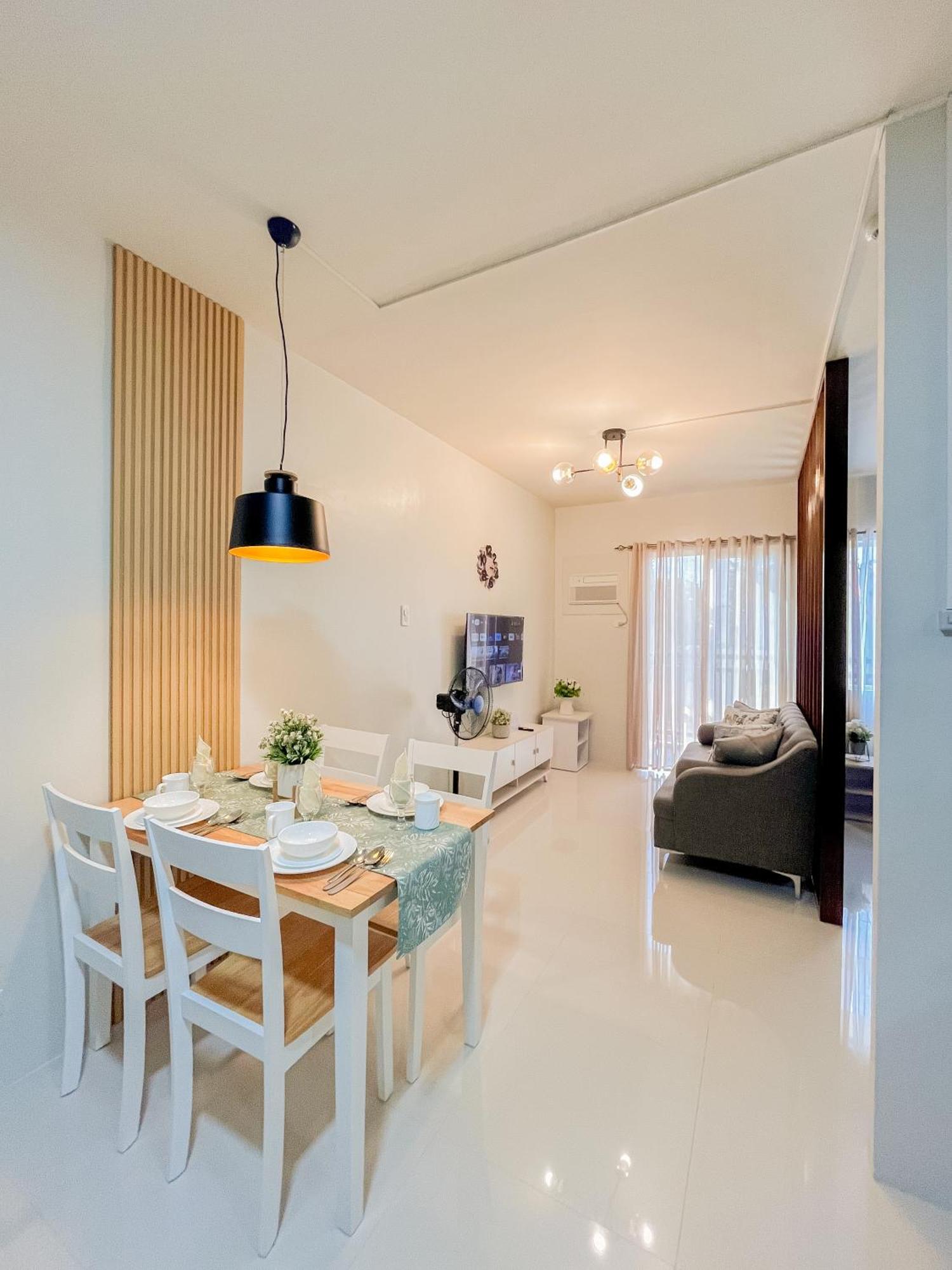 2 Bedroom And With Private Pool And Gym In Vista Manors Verdant Apartment Puerto Princesa