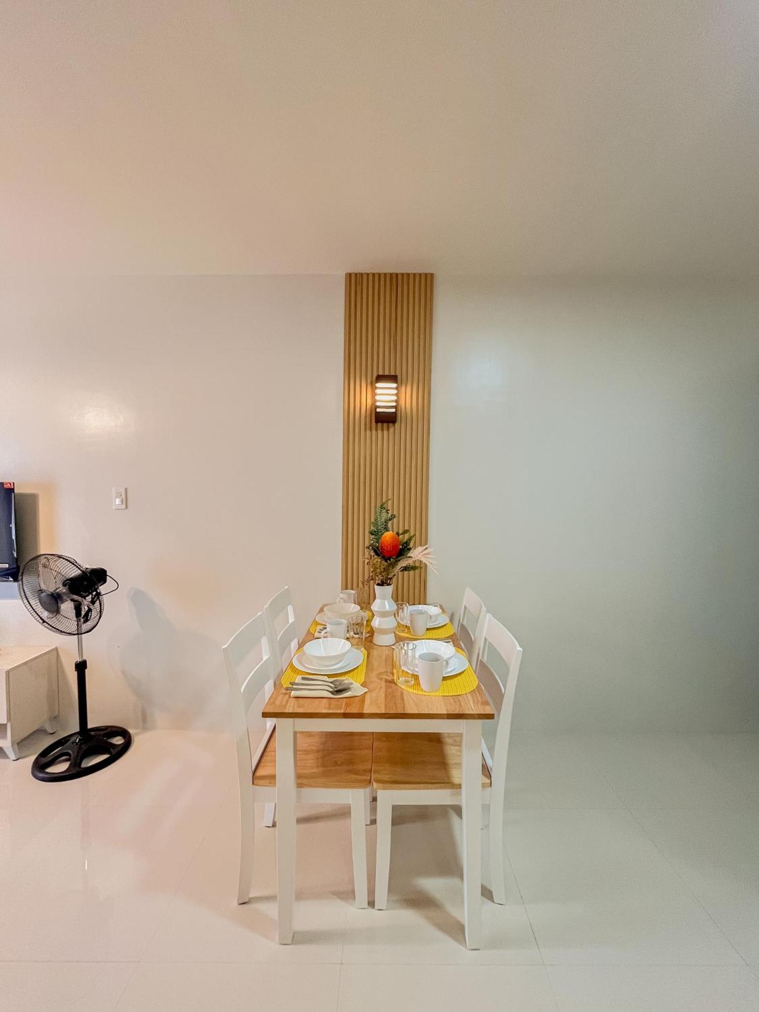 2 Bedroom And With Private Pool And Gym In Vista Manors Verdant