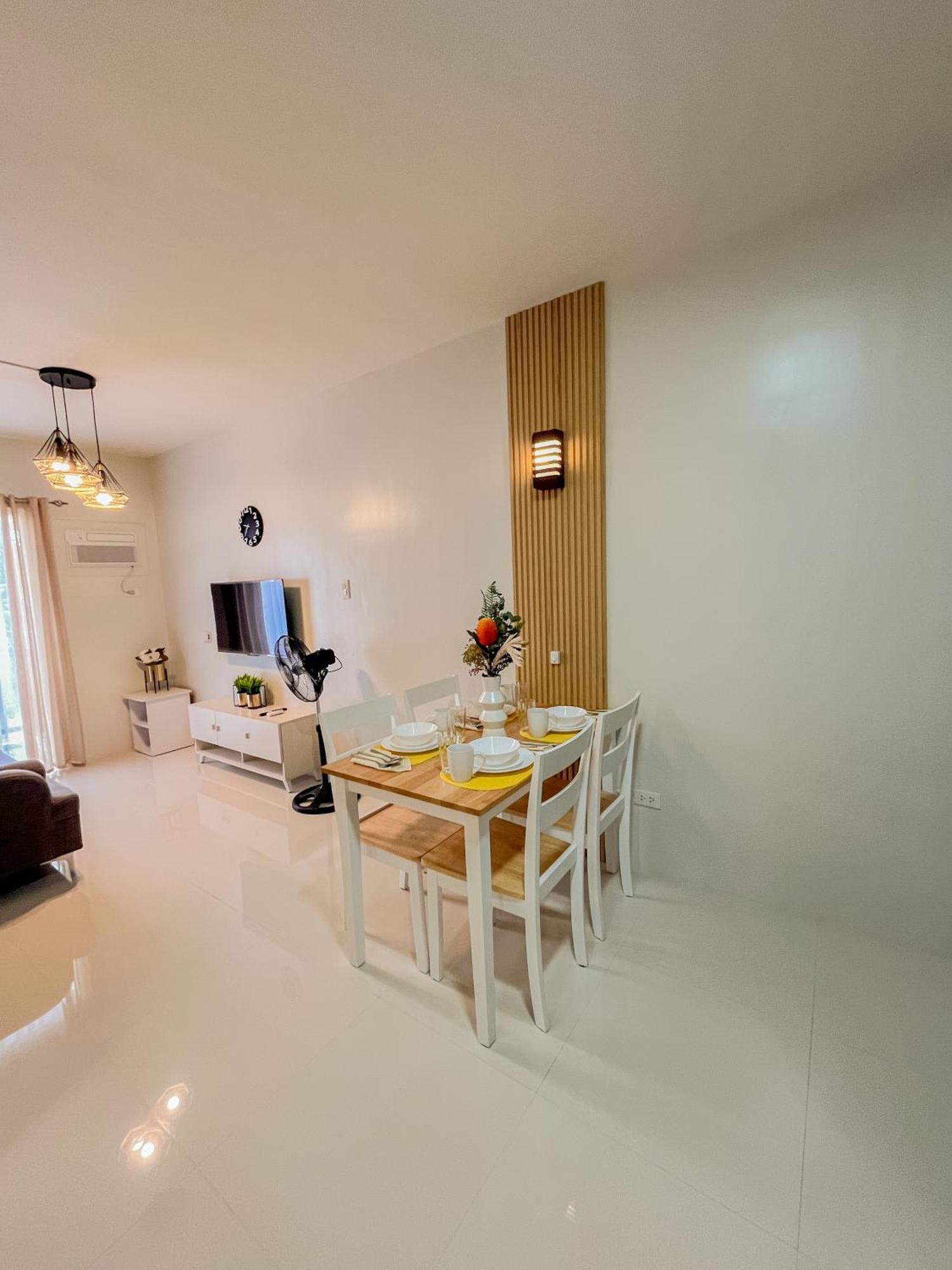 Apartment 2 Bedroom And With Private Pool And Gym In Vista Manors Verdant
