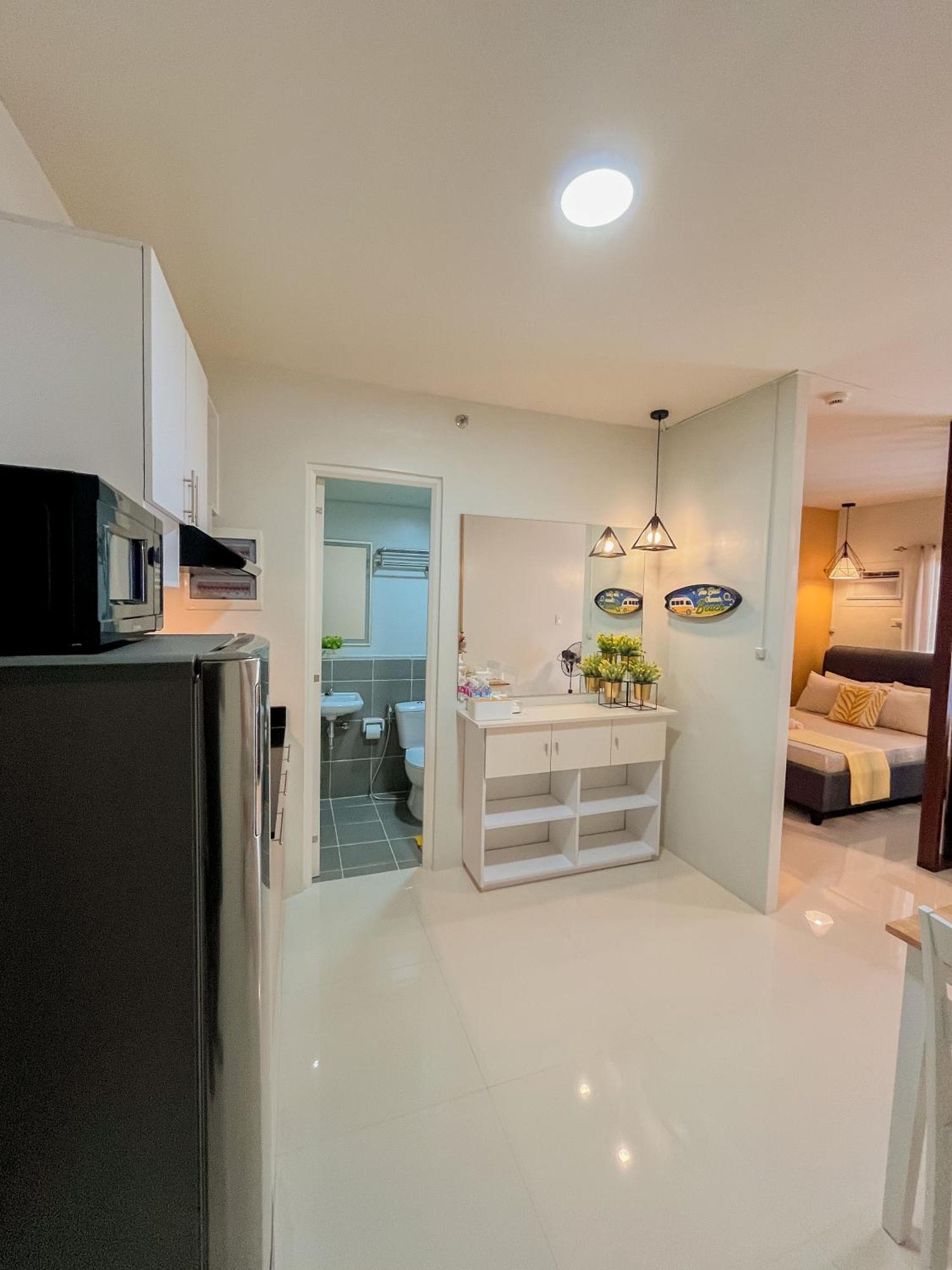 2 Bedroom And With Private Pool And Gym In Vista Manors Verdant Puerto Princesa