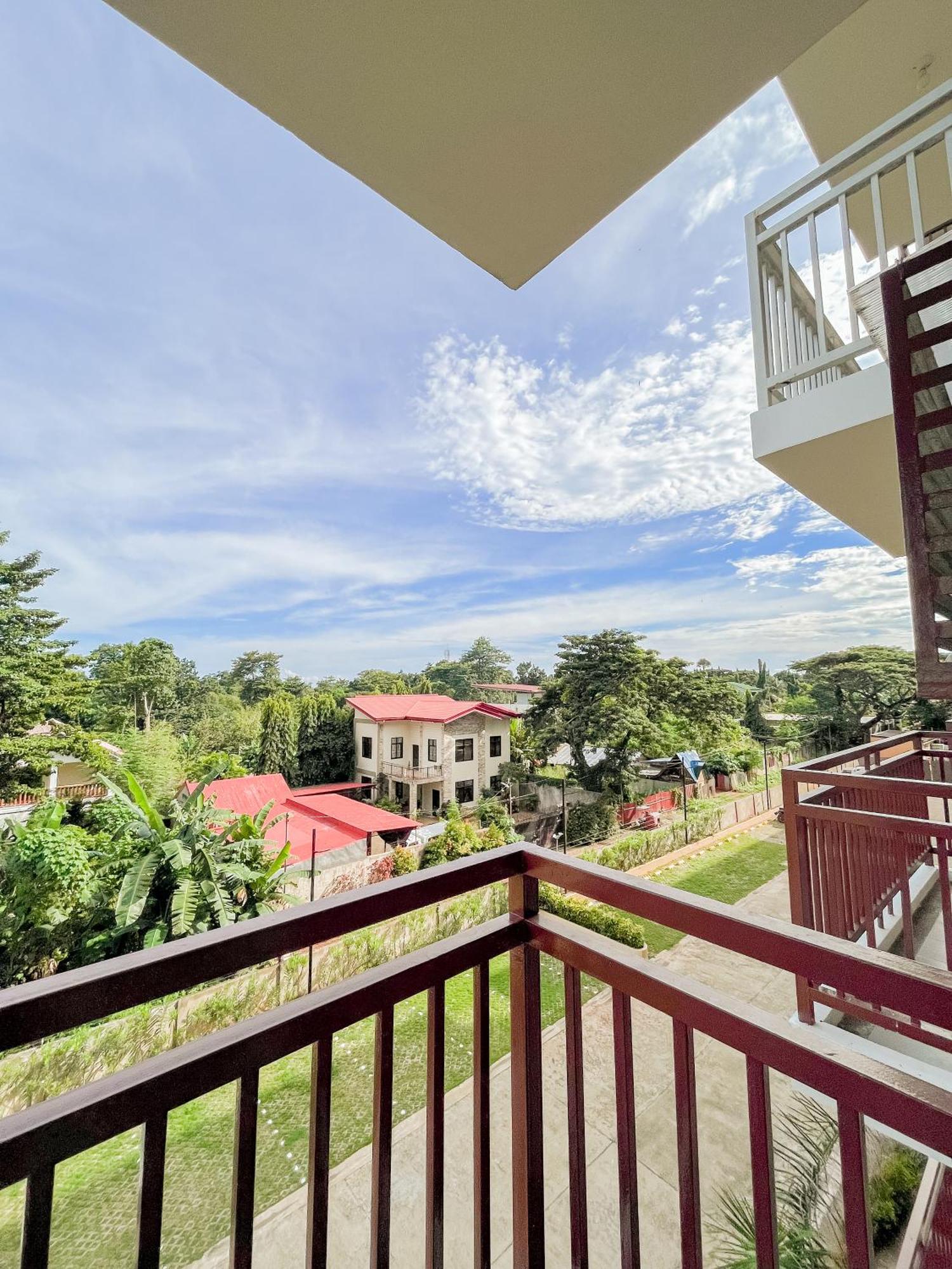 Apartment 2 Bedroom And With Private Pool And Gym In Vista Manors Verdant Puerto Princesa
