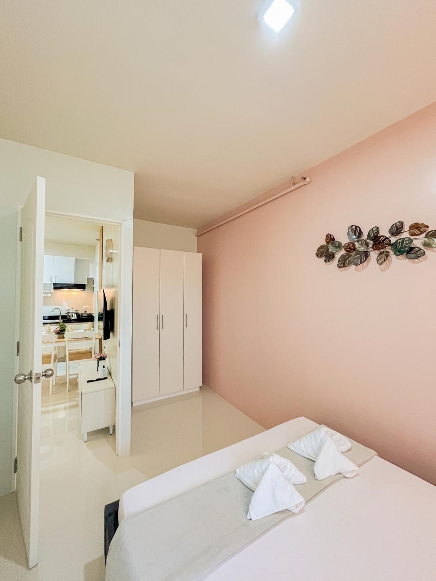 2 Bedroom And With Private Pool And Gym In Vista Manors Verdant * Puerto Princesa