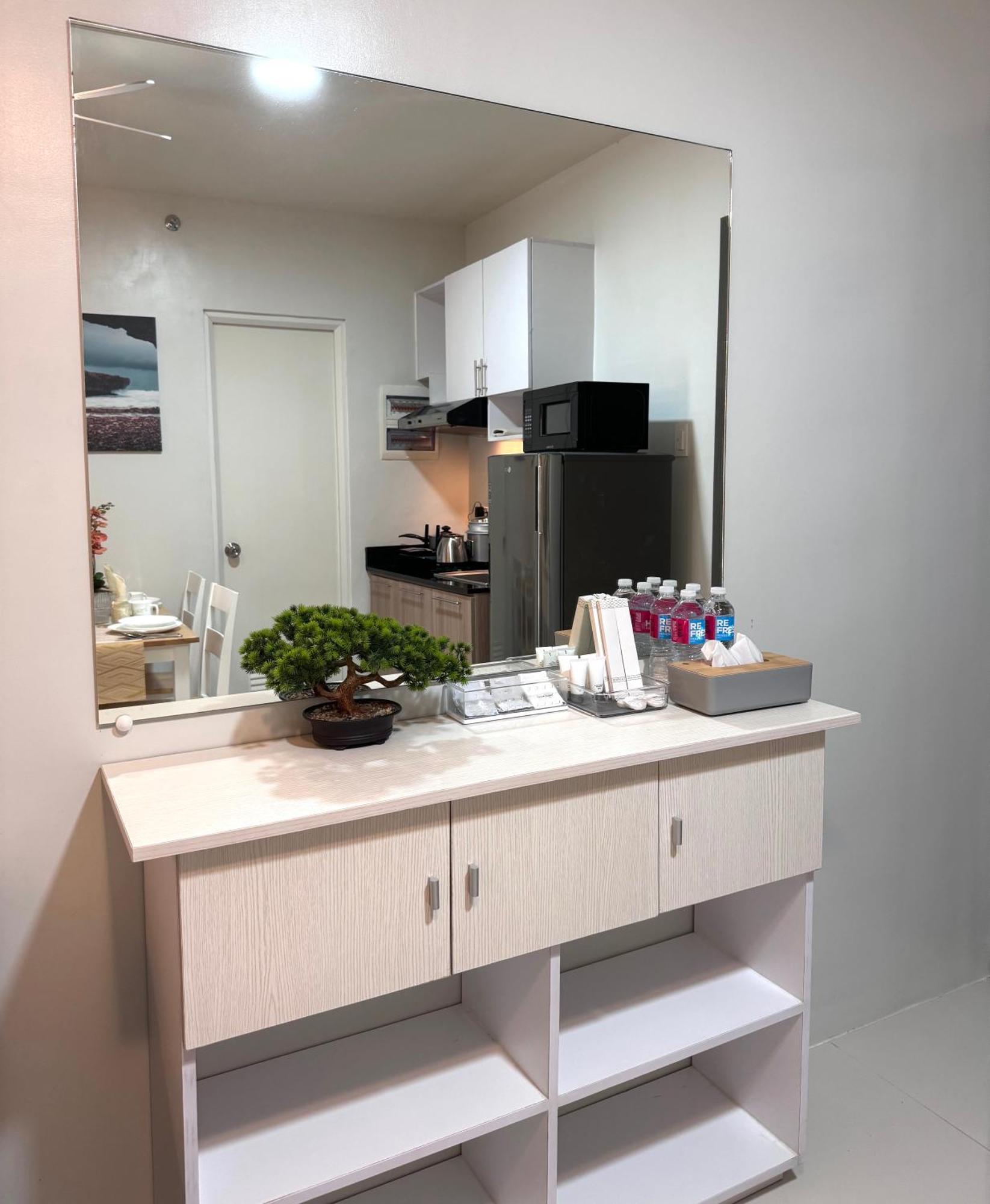 2 Bedroom And With Private Pool And Gym In Vista Manors Verdant * Puerto Princesa